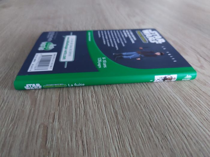 Livre "Star Wars aventures dans un monde rebelle T1 La fuite" Bibliothèque verte - photo numéro 3