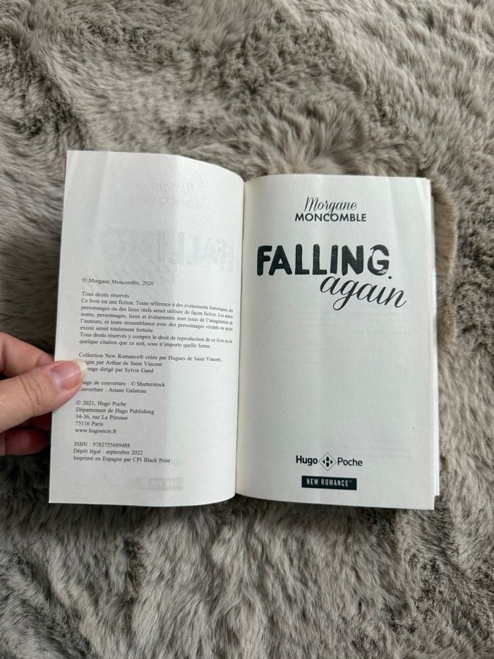 Livre new romance Falling Again Morgane Moncomble - photo numéro 8