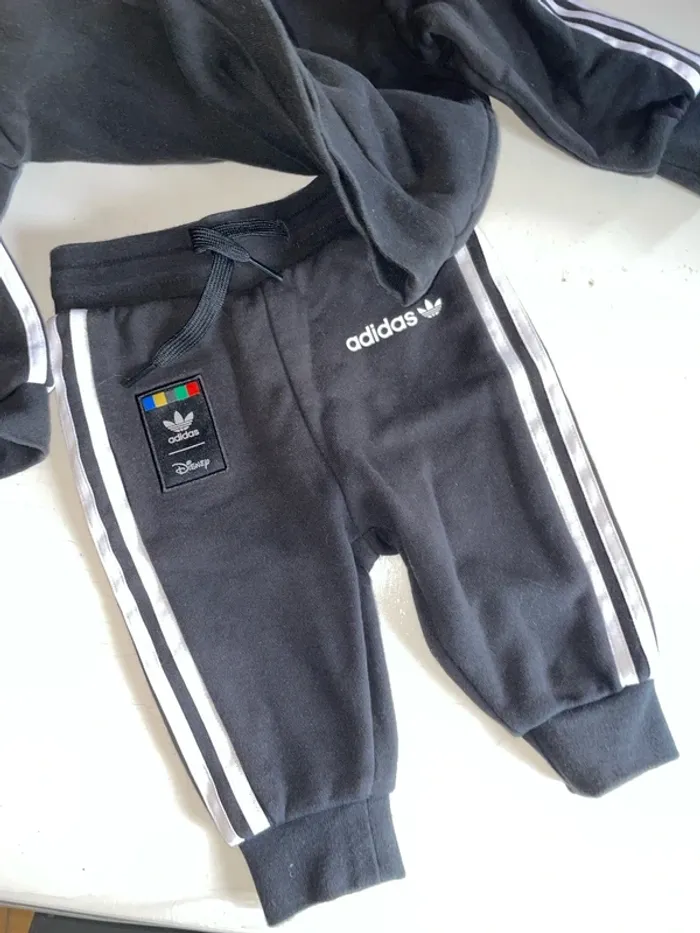 jogging adidas noir disney - photo numéro 2