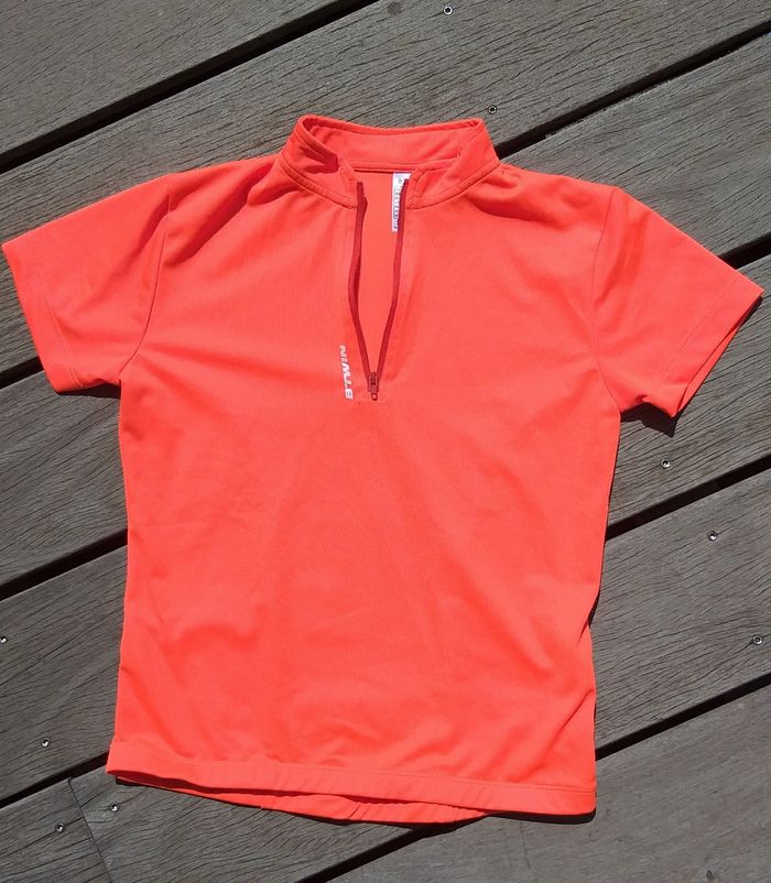 Tee shirt de vélo en 8 ans