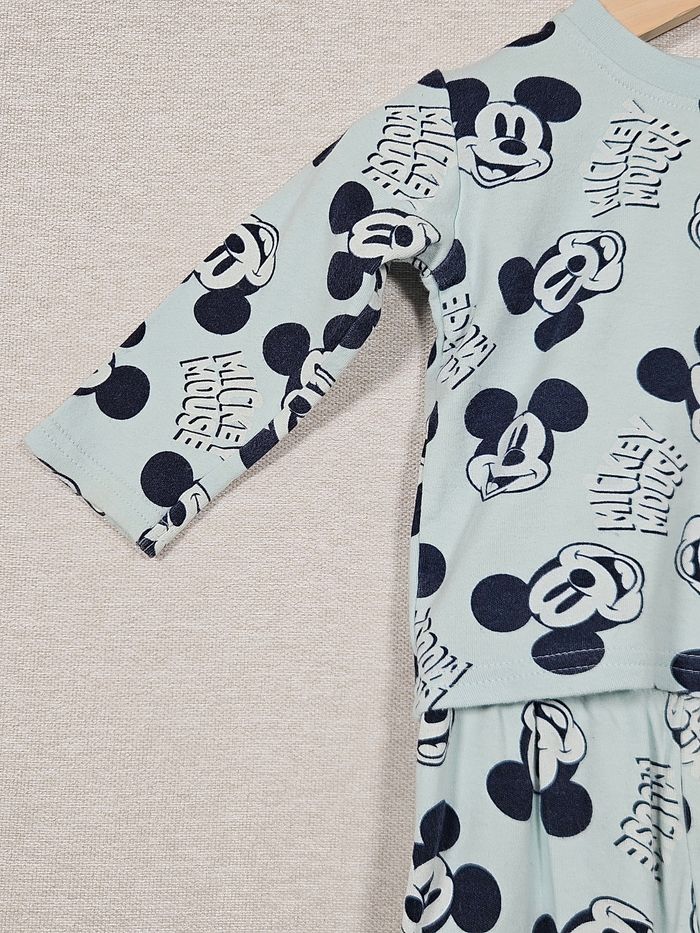 Pyjama 2 pièce Mickey Primark 6-9 mois 74 cm - photo numéro 2