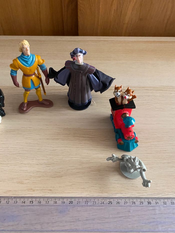 Phoebus frollo bossu notre dame Paris mc do Donald’s jouets figurines génie bouh - photo numéro 5