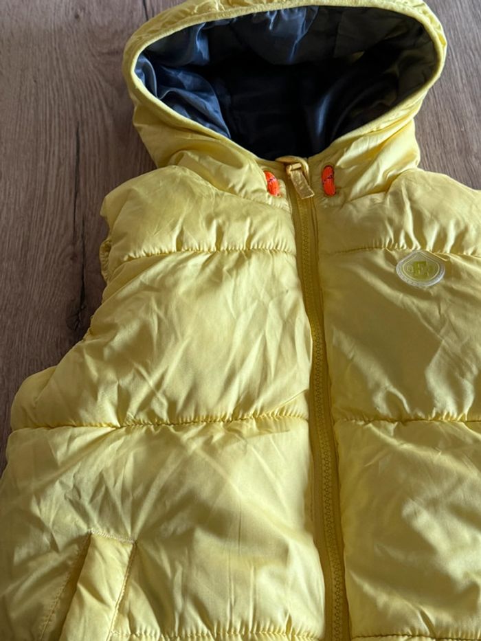 Doudoune sans manches esprit taille 6-7 ans comme neuve - photo numéro 3