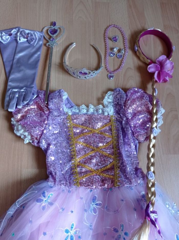 Costume princesse raiponce paillette 6ans - photo numéro 3