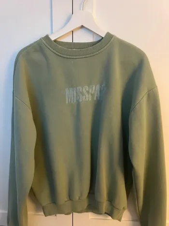 Green sweatshirt