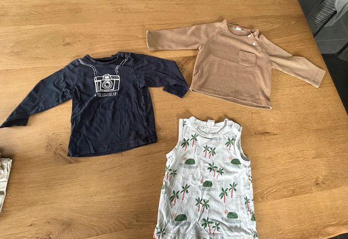 Lot 40 vêtements 18 mois garçon - photo numéro 8