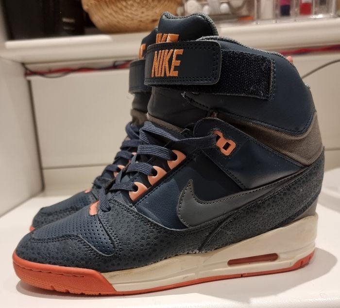 Nike Air Revolution Ski Hi taille 38 - photo numéro 4