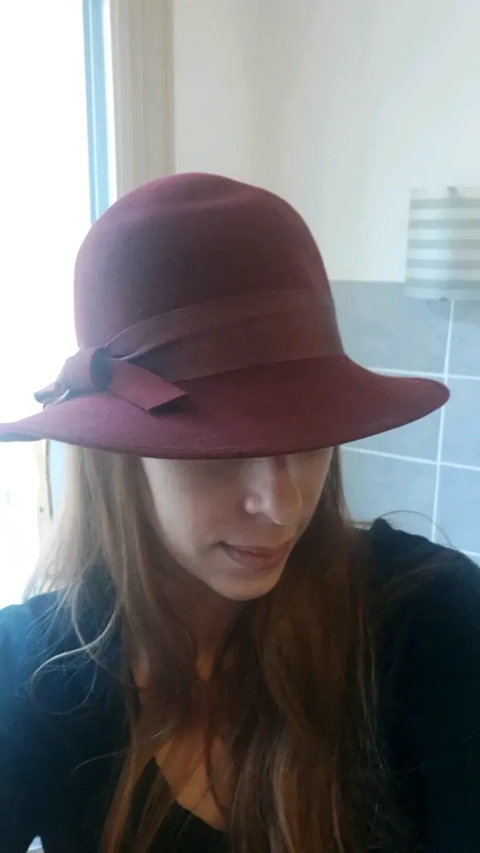 Chapeau en feutre Bordeaux - photo numéro 4