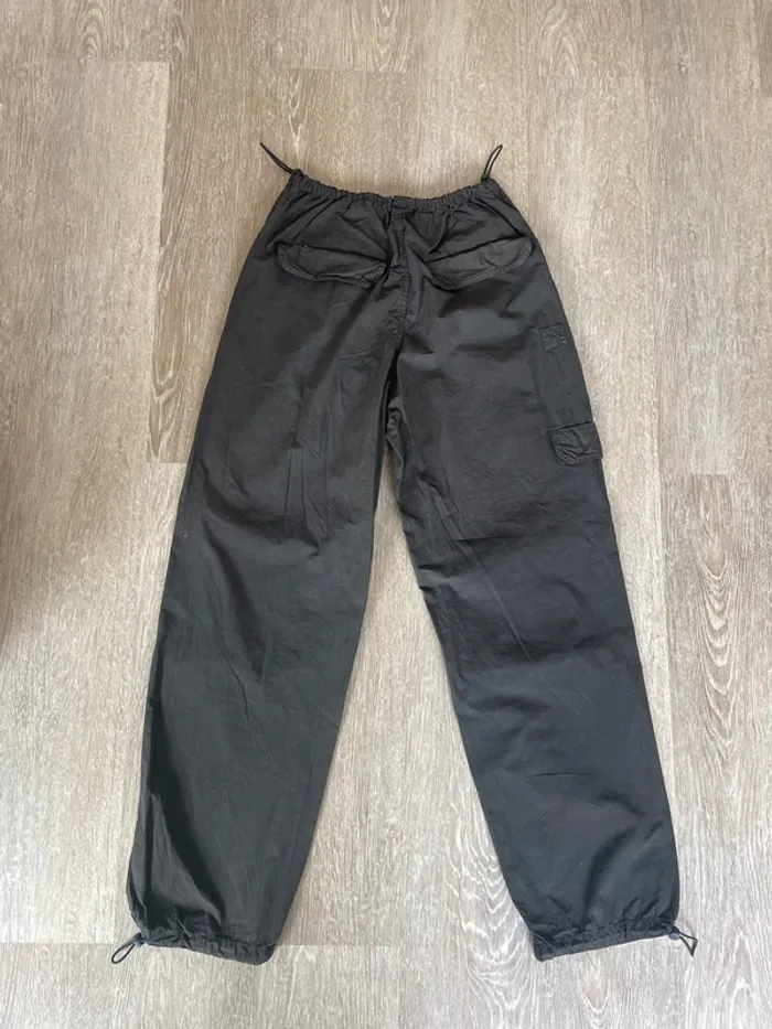 Pantalon ajustable style cargo - photo numéro 3