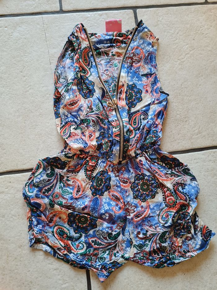 5 combinaisons shorts taille 4 ans - photo numéro 8