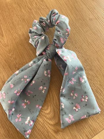 Chouchou gris fleurs