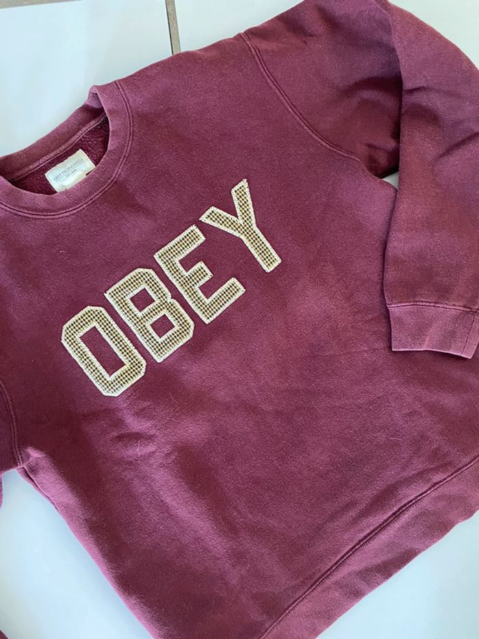 Pull chandail camiseta taille M Obey