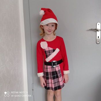 Rigolote robe de Noël à carreaux roses 6ans