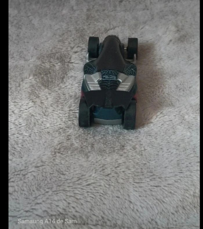 Voiture de spiderman marvel majorette 2007 - photo numéro 5