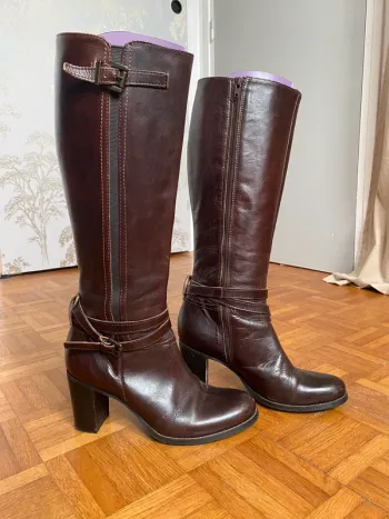 Bottes en cuir marron