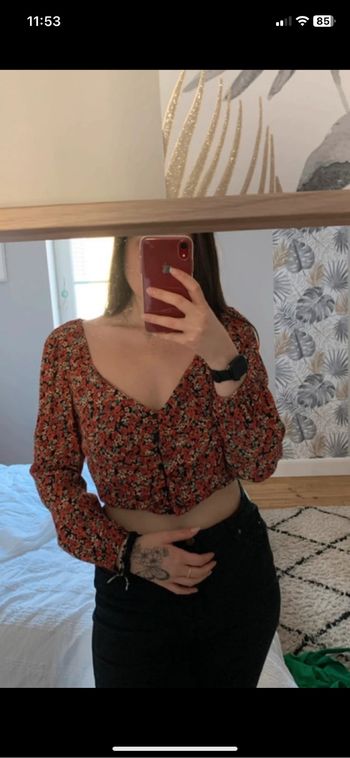 Blouse fleurie courte manches longues
