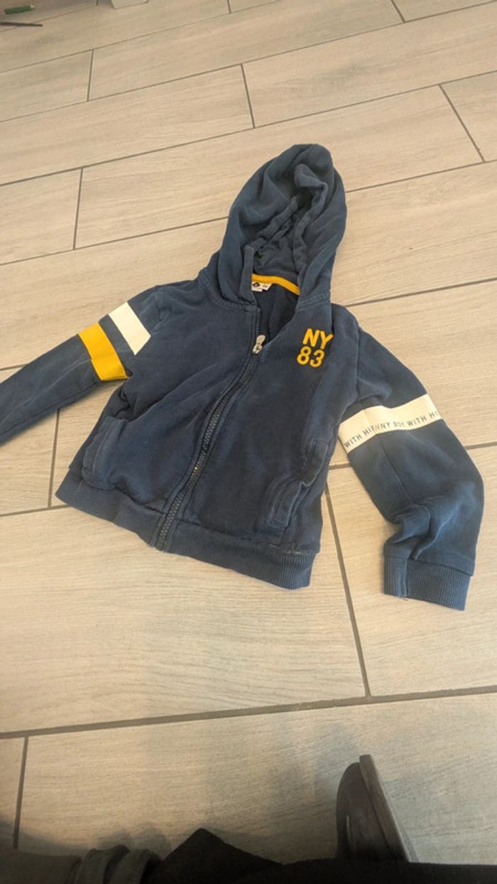 Veste à capuche 3 ans