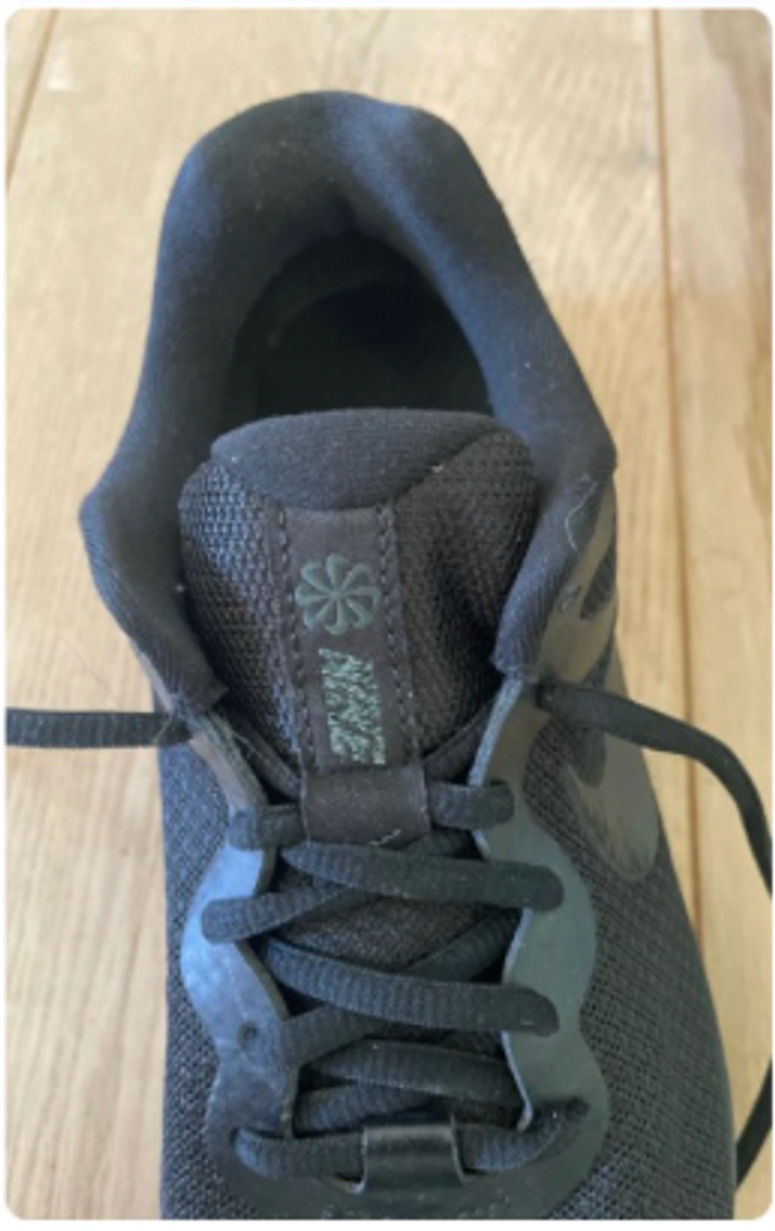Basket Nike noir 37,5 - photo numéro 2