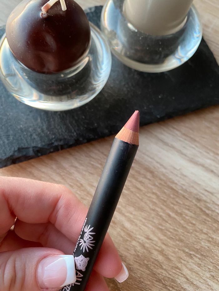Crayon maquillage - photo numéro 9