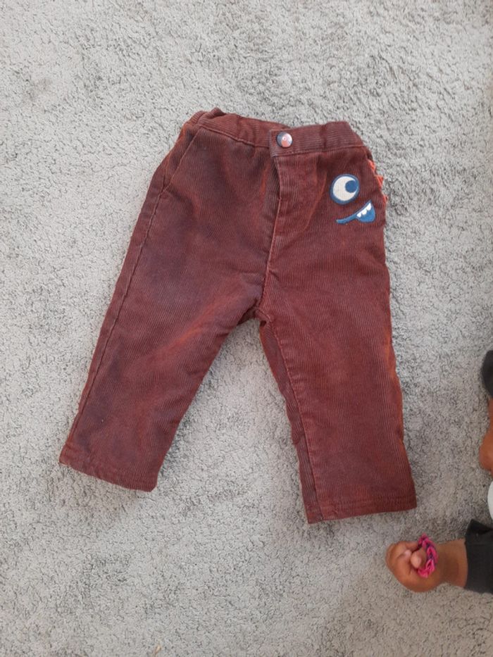 Pantalon velours chaud 9 mois