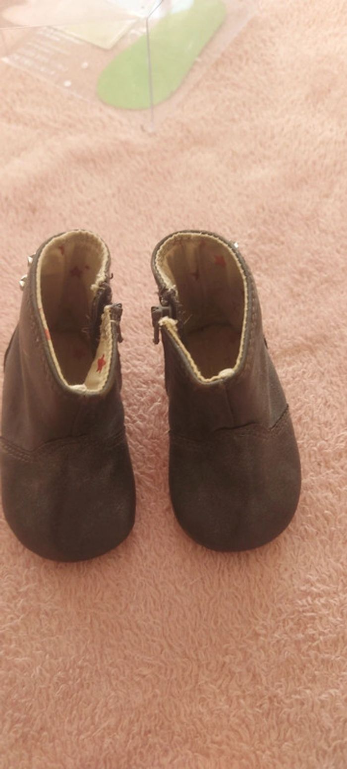 Lot chaussures bébé fille 3-6 mois - photo numéro 7
