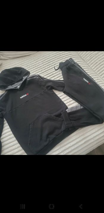 Ensemble adidas