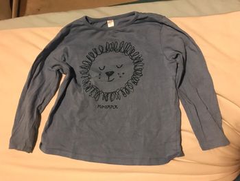 Haut manches longues bleu lion 36 mois