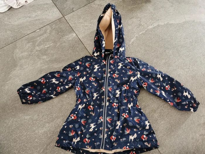 Veste fine à capuche fille 18/24 mois comme NEUVE