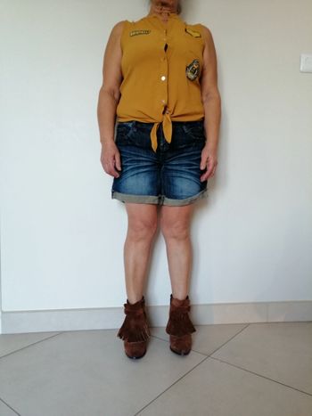 Short en jean bleu délavé
