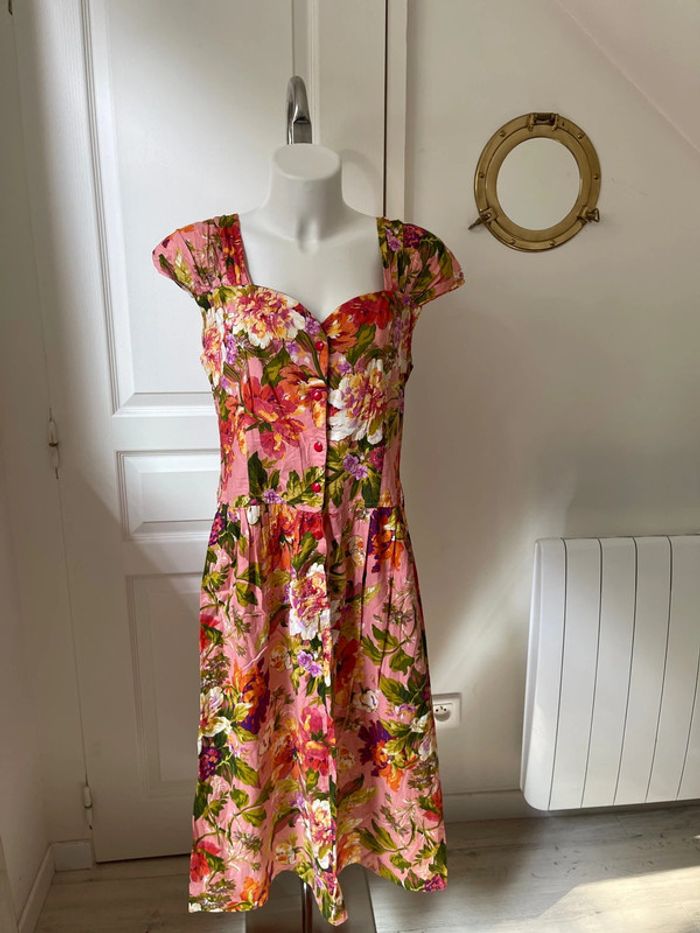 Robe à fleurs - photo numéro 2