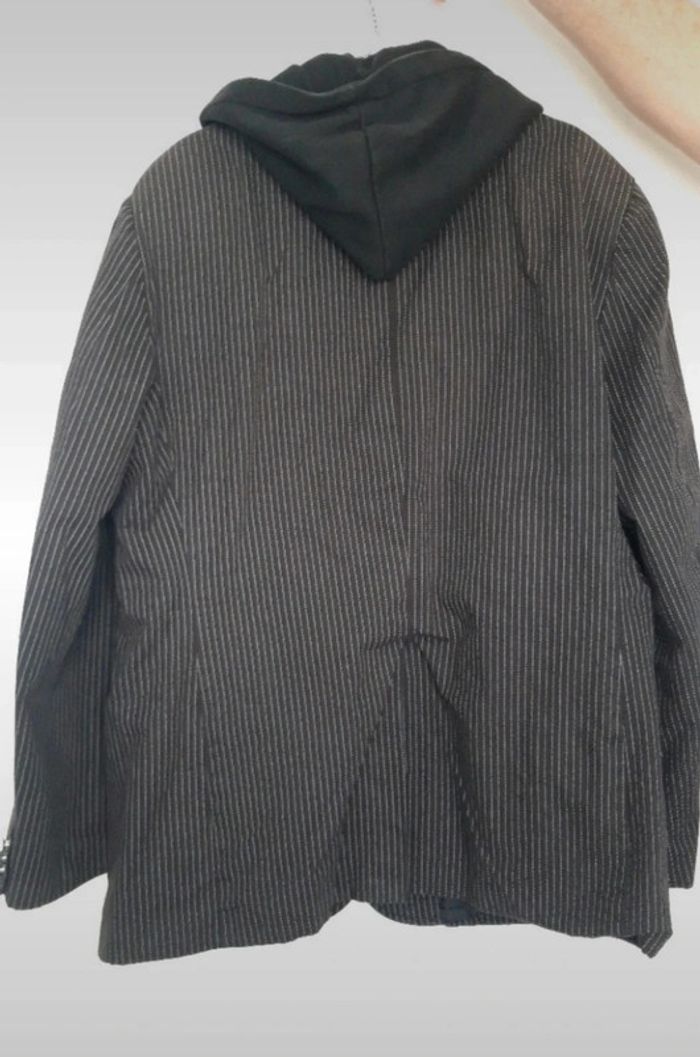 veste noire de costume avec sweat intégré à capuche - photo numéro 3