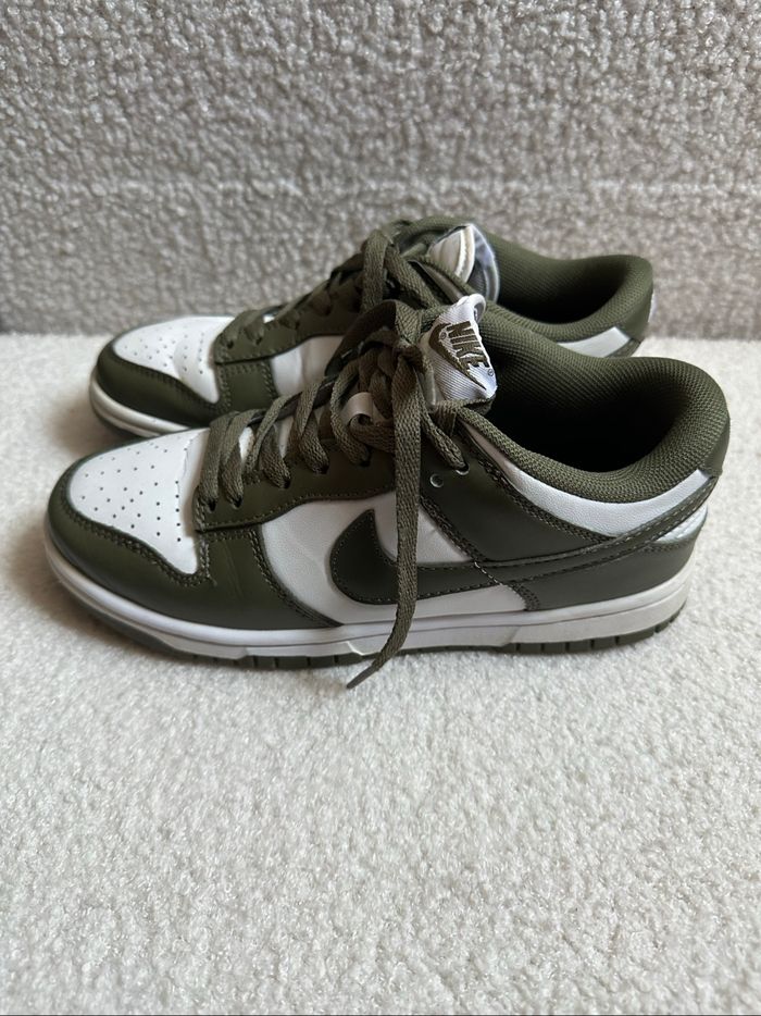 baskets Nike Dunk Low Medium Olive - photo numéro 2