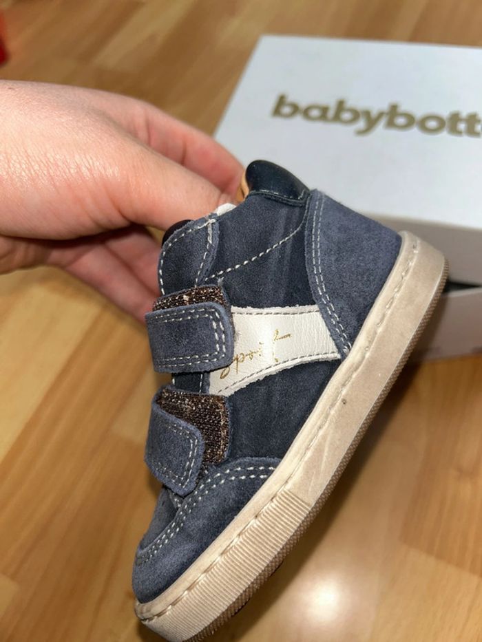Chaussures bleues - photo numéro 5