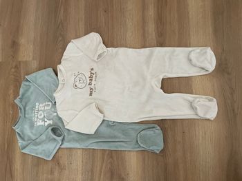 Lot pyjamas 12 mois