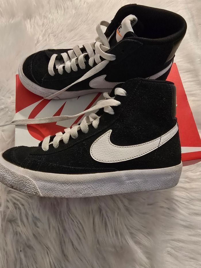 🥰🤩SUPERBES Baskets mixtes NIKE blazer mid, pointure 35.5  (mises 2 fois)🤩😍 - photo numéro 10