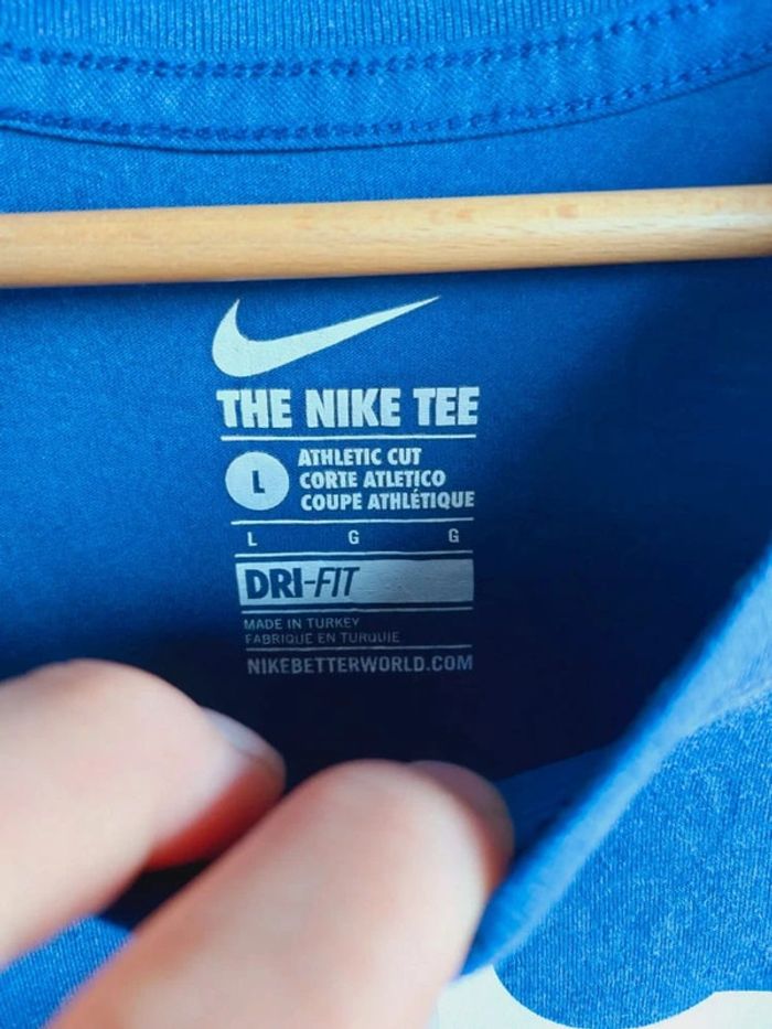 Tee-shirts Nike Coupe Athlétique Dri fit LeBron James LJ Crown BasketBall Taille L - photo numéro 3