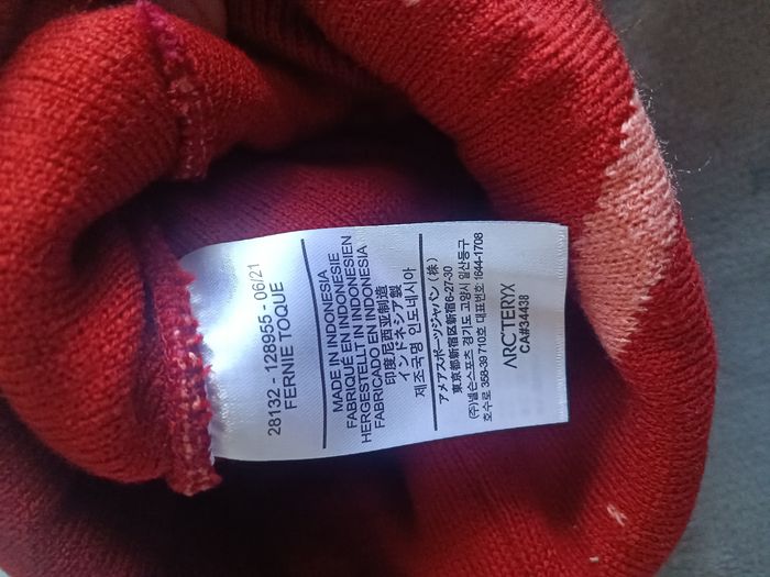 Bonnet Arc'teryx rouge - photo numéro 5