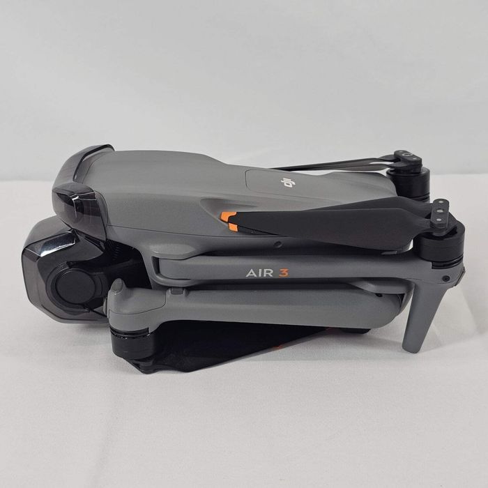 Drone caméra quadricoptère DJI Air 3 Fly More Combo 4K - photo numéro 5