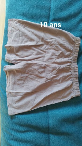 Short Mixte taille 10 ans 