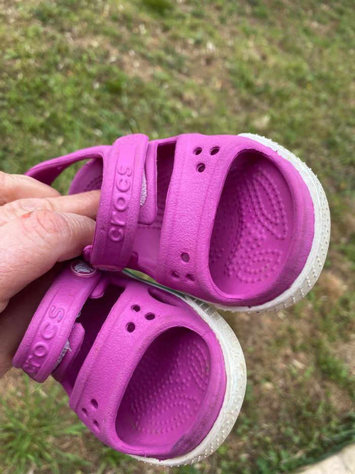 Sandales crocs rose fuschia c5 ou 22 - photo numéro 9