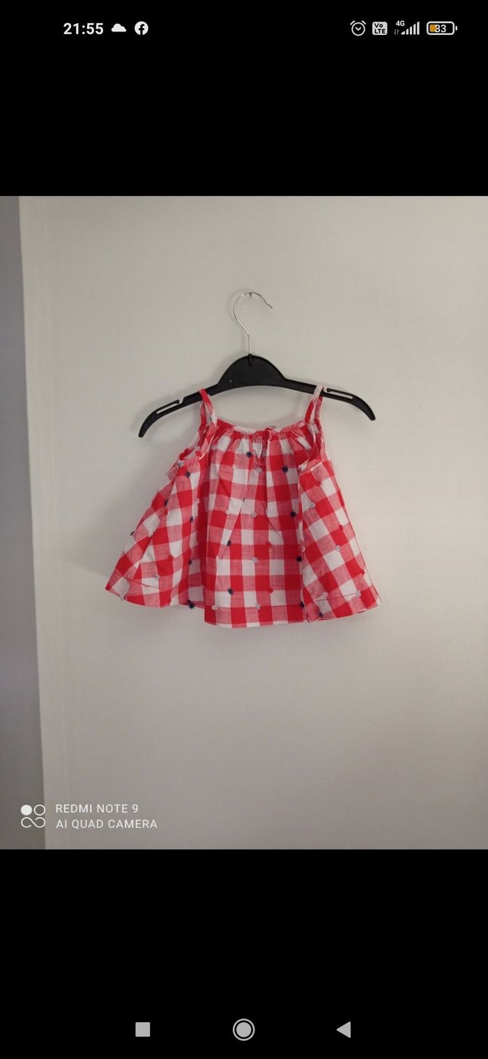 Robe baby gap en 3-6 mois - photo numéro 3