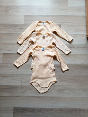 Lot 3 bodies jaunes 12 mois