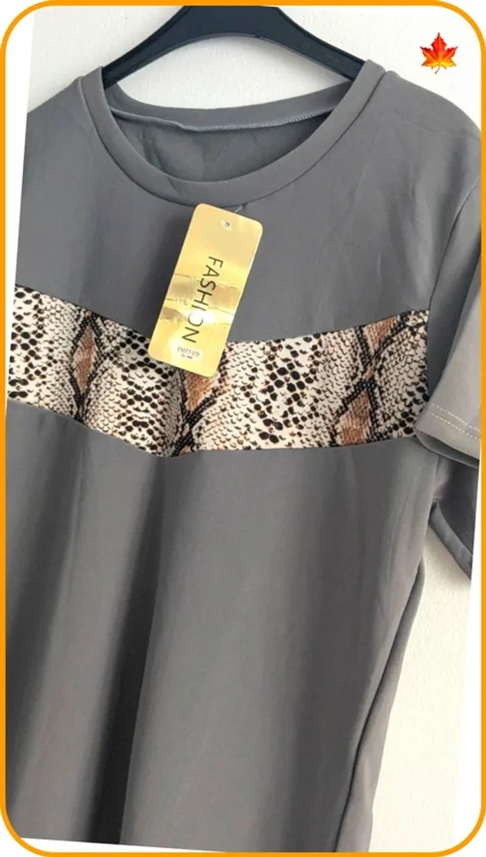 T-shirt femme motif neuf S/M - photo numéro 3