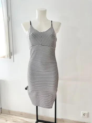 Robe moulante