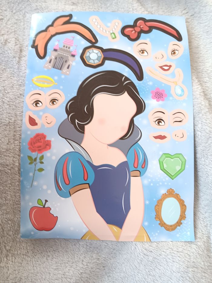 Puzzle stickers princesse disney blanche neige