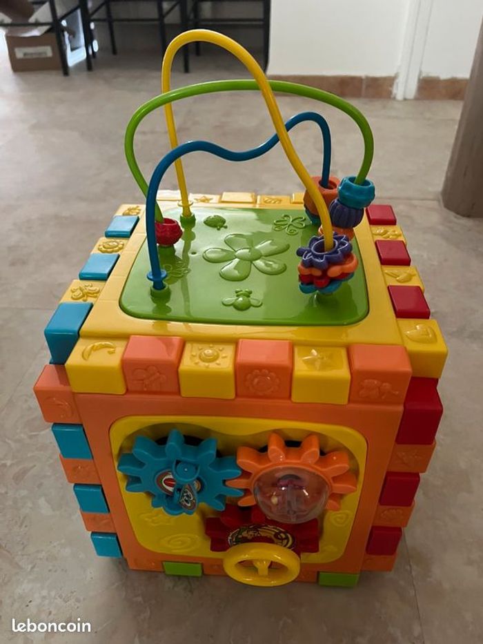 Cube d'activité qui se détache pour bébé. 30 x 30 cm - photo numéro 2