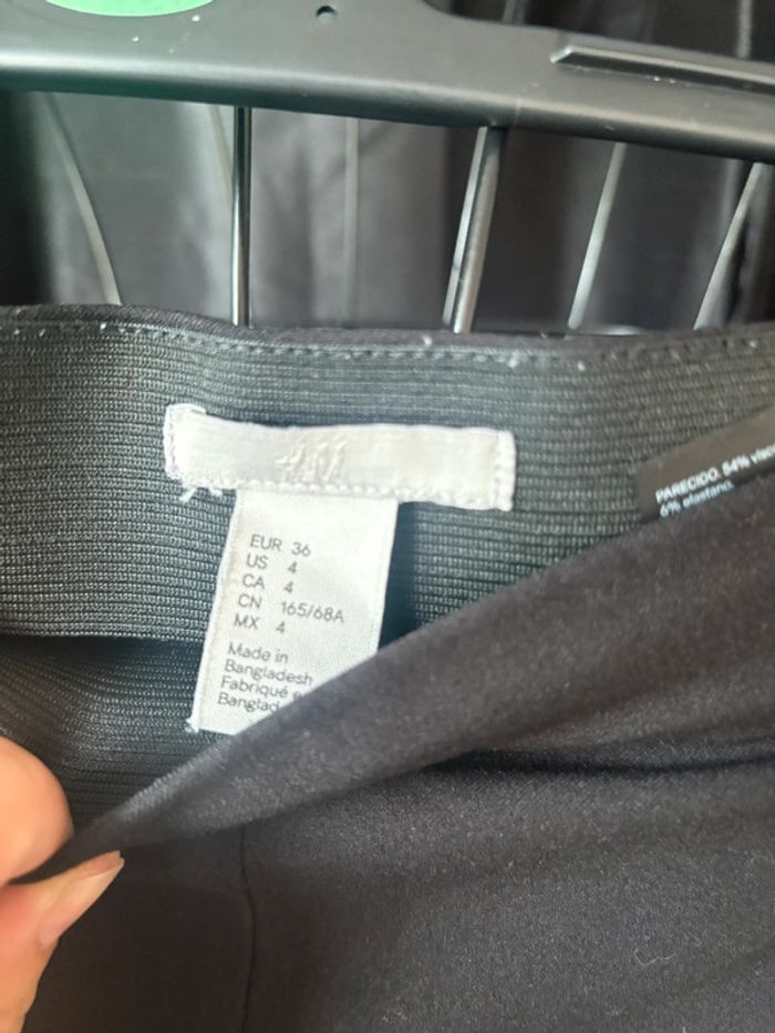 Pantalon H&M taille 36 – Fermeture latérale – Très bon état - photo numéro 2