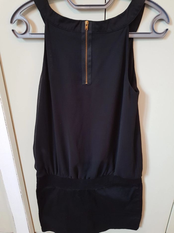 Robe cintrée sans manches XS - photo numéro 2
