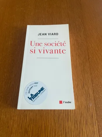 Livre une société si vivante