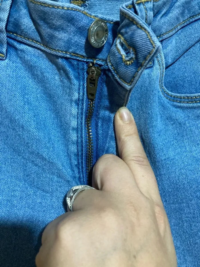Jean super skinny bleu clair Clockhouse (C&A)Taille 38 - photo numéro 4